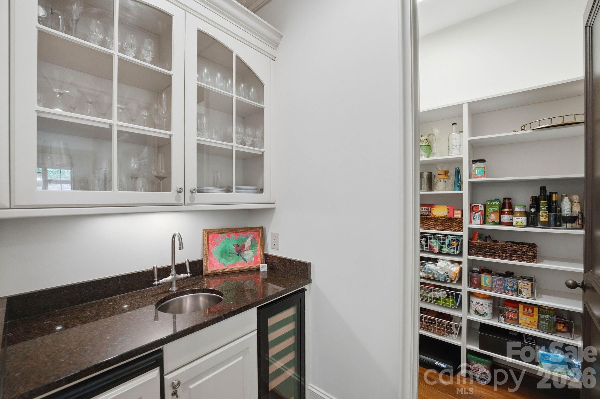 2012 Harris Road Charlotte NC 28211