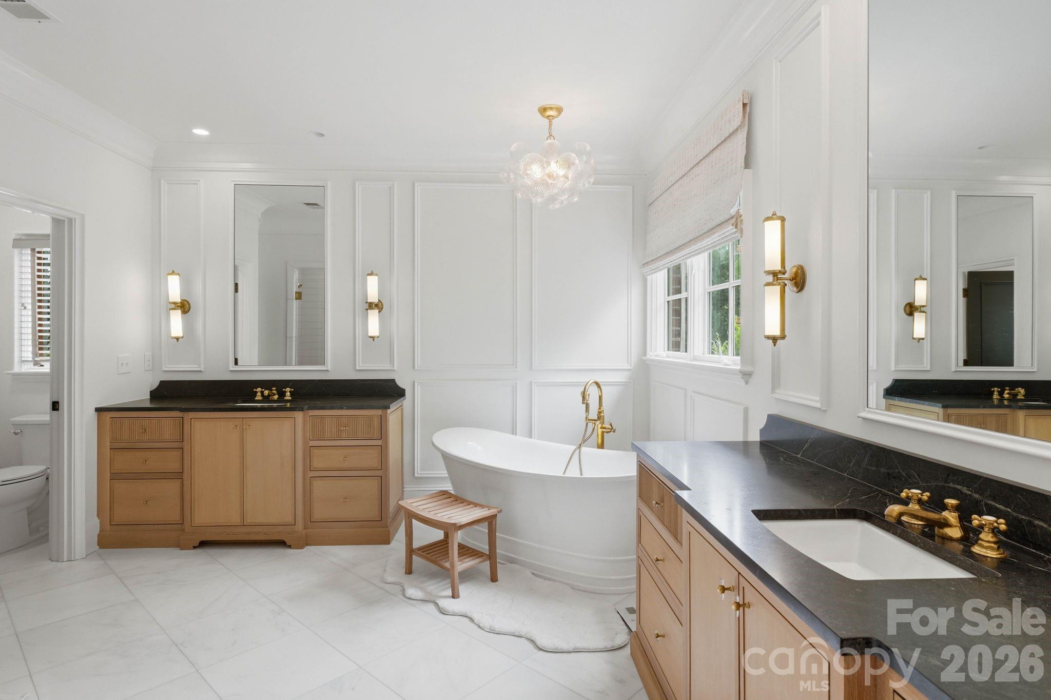 2012 Harris Road Charlotte NC 28211