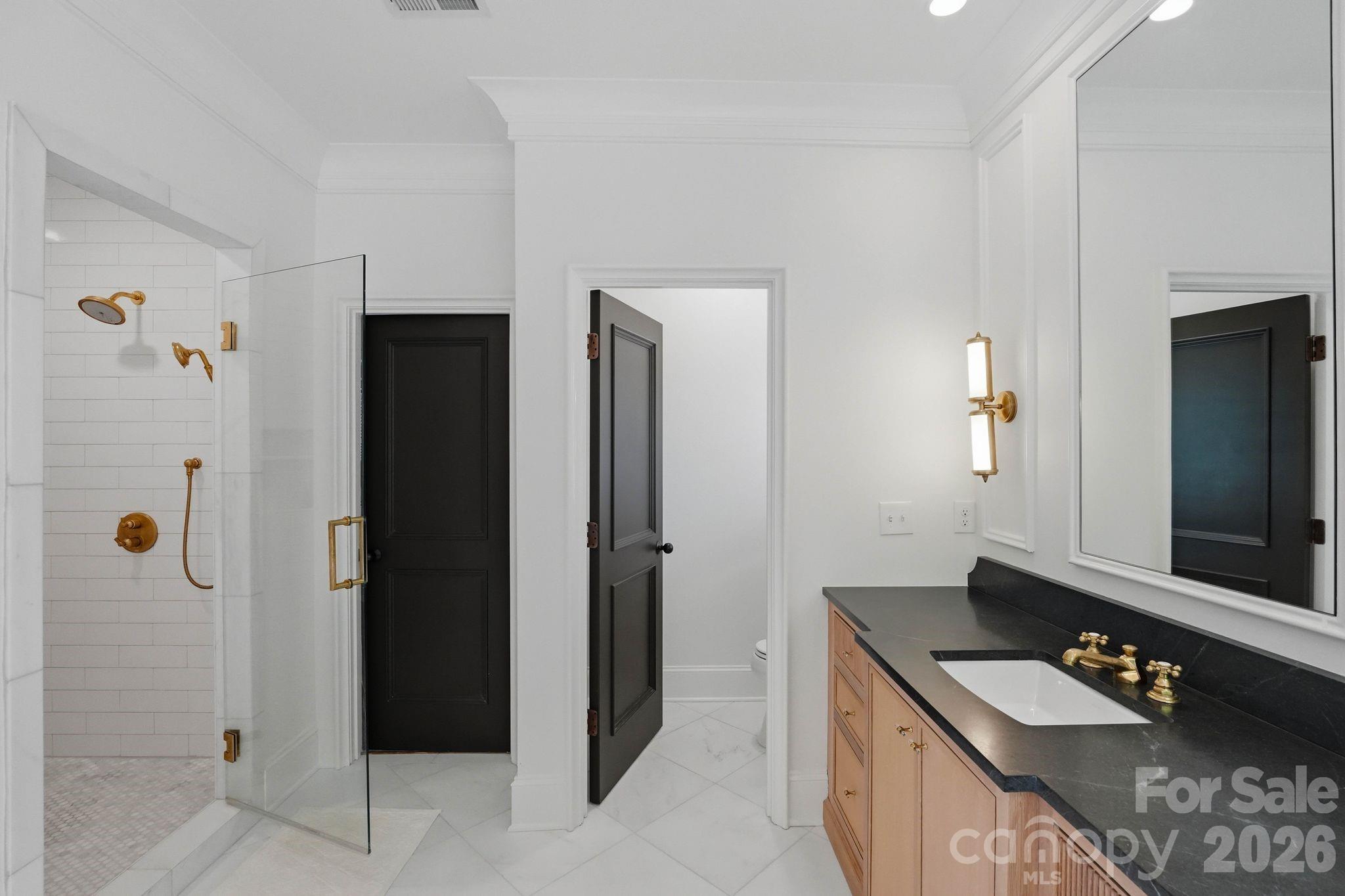 2012 Harris Road Charlotte NC 28211