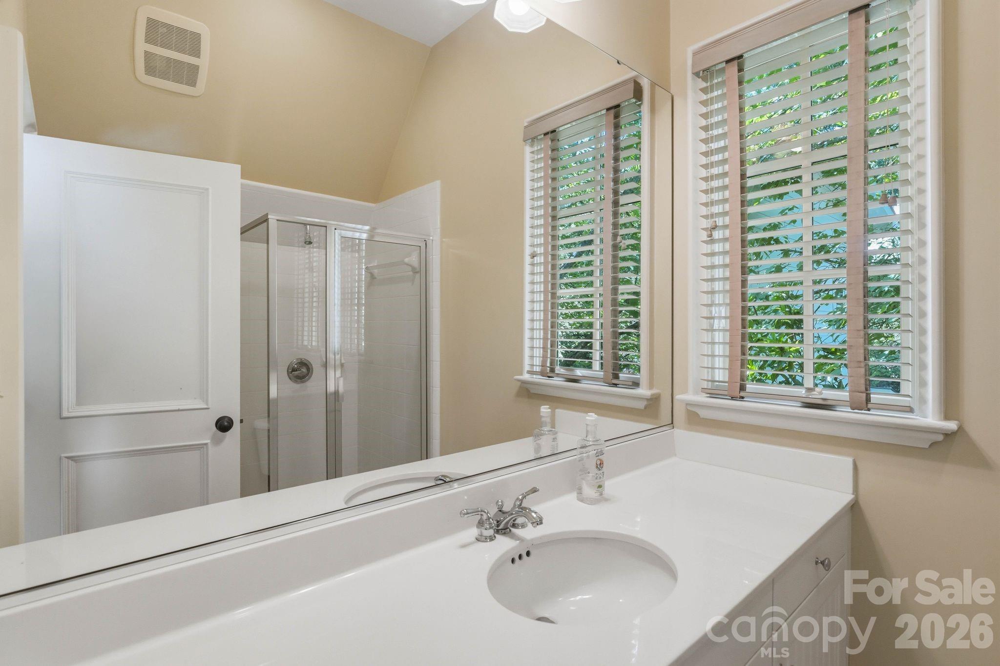 2012 Harris Road Charlotte NC 28211