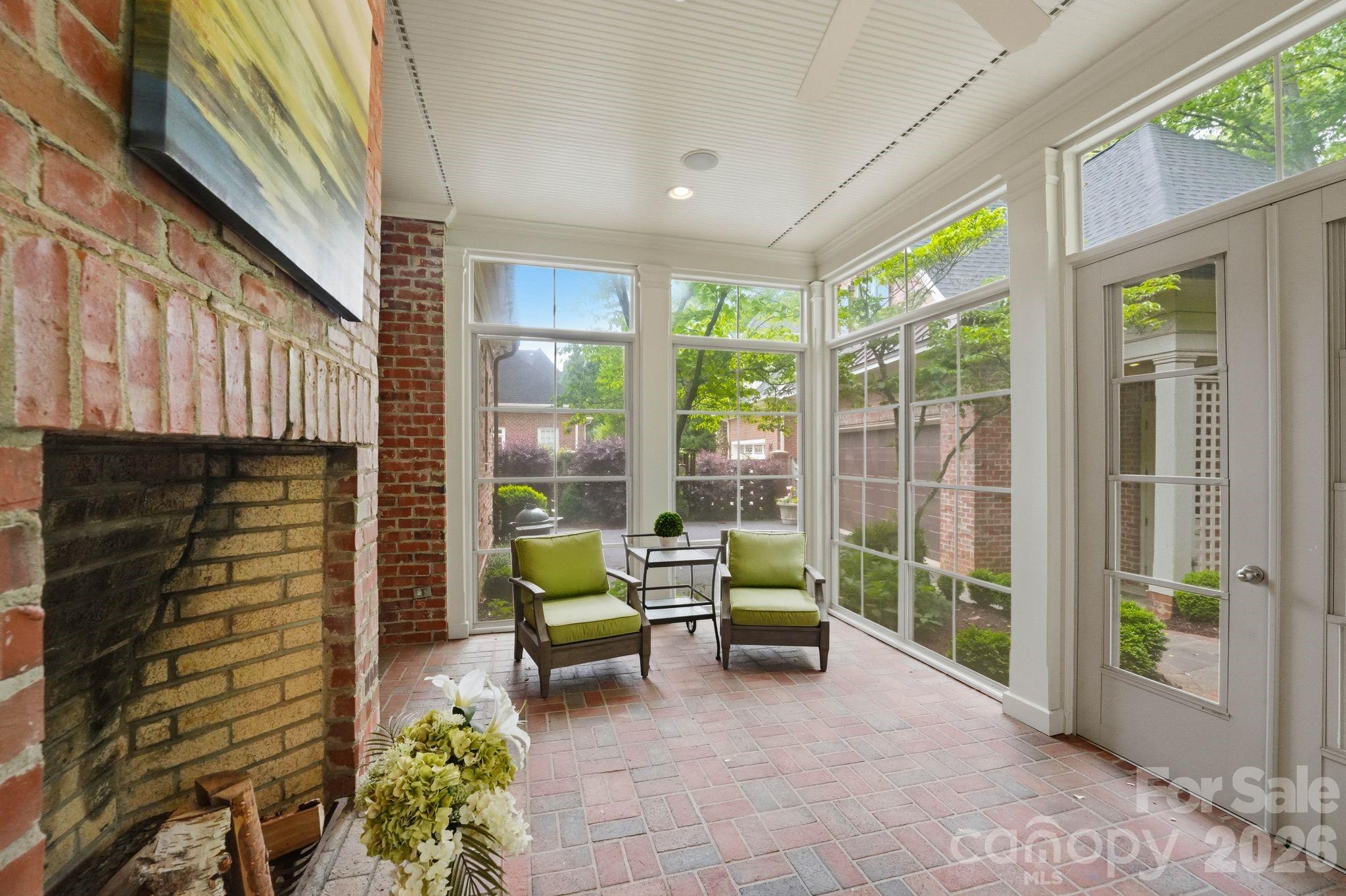 2012 Harris Road Charlotte NC 28211