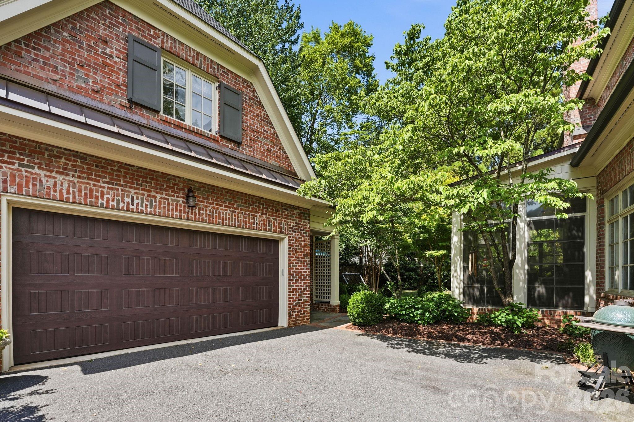 2012 Harris Road Charlotte NC 28211