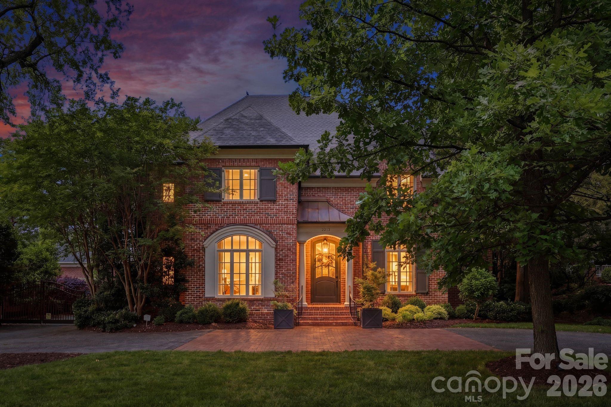 2012 Harris Road Charlotte NC 28211
