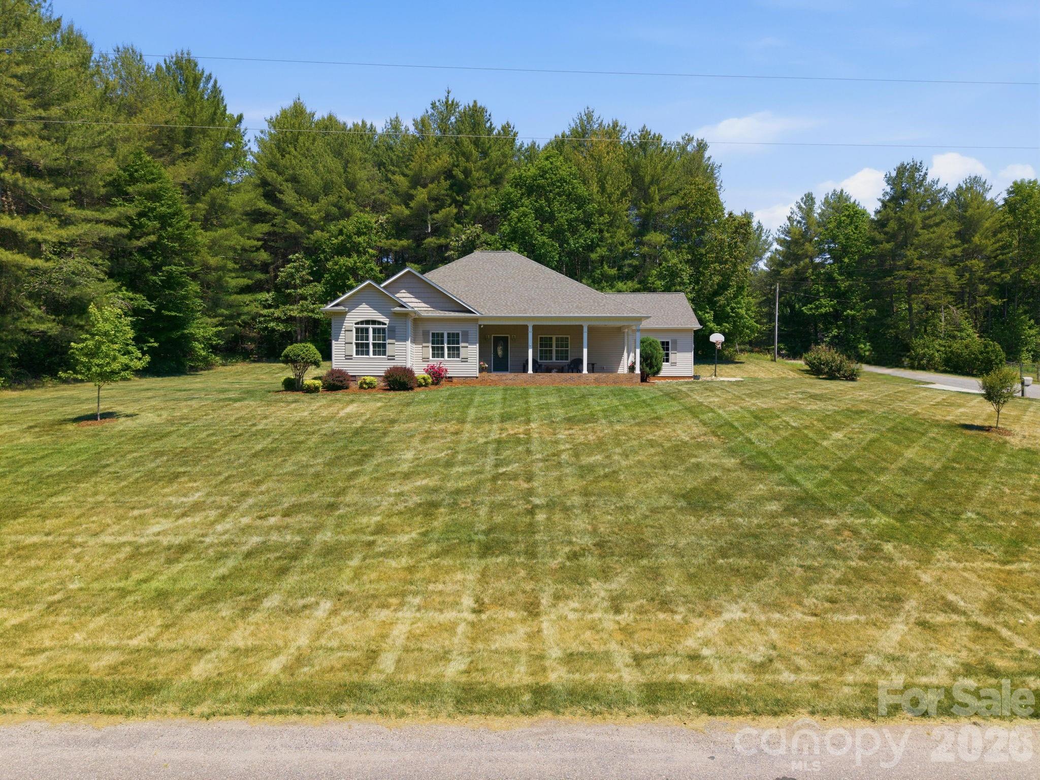 23 Moser Circle Taylorsville NC 28681