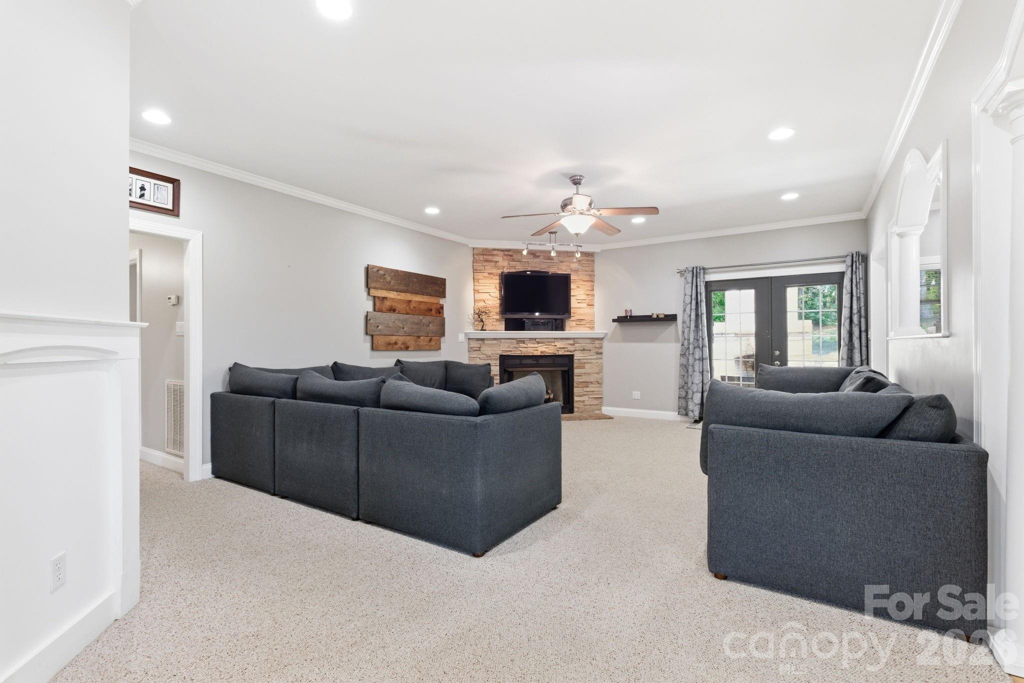 23 Moser Circle Taylorsville NC 28681