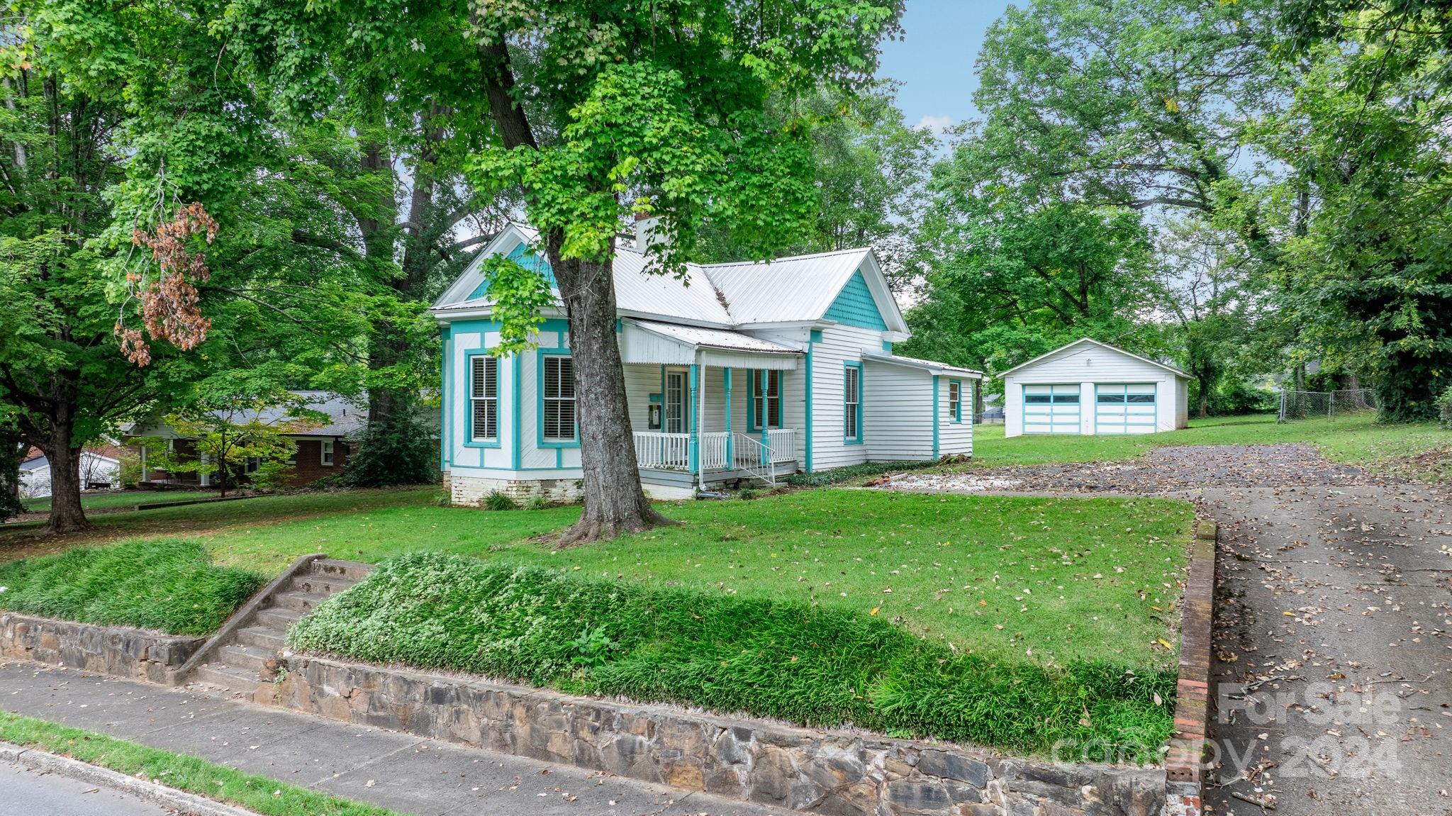 108 N Anderson Street Morganton NC 28655
