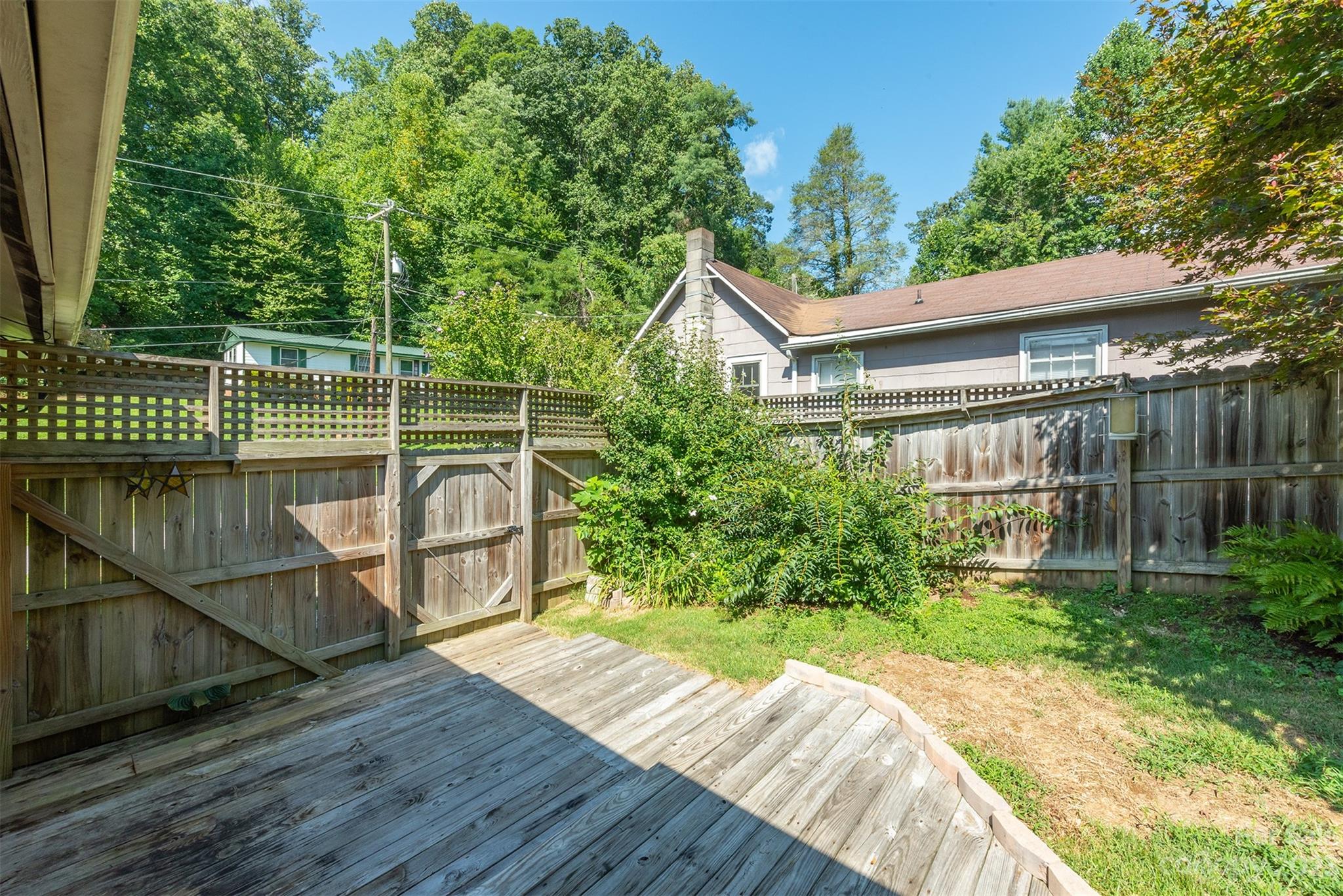 154 Spring Street Old Fort NC 28762