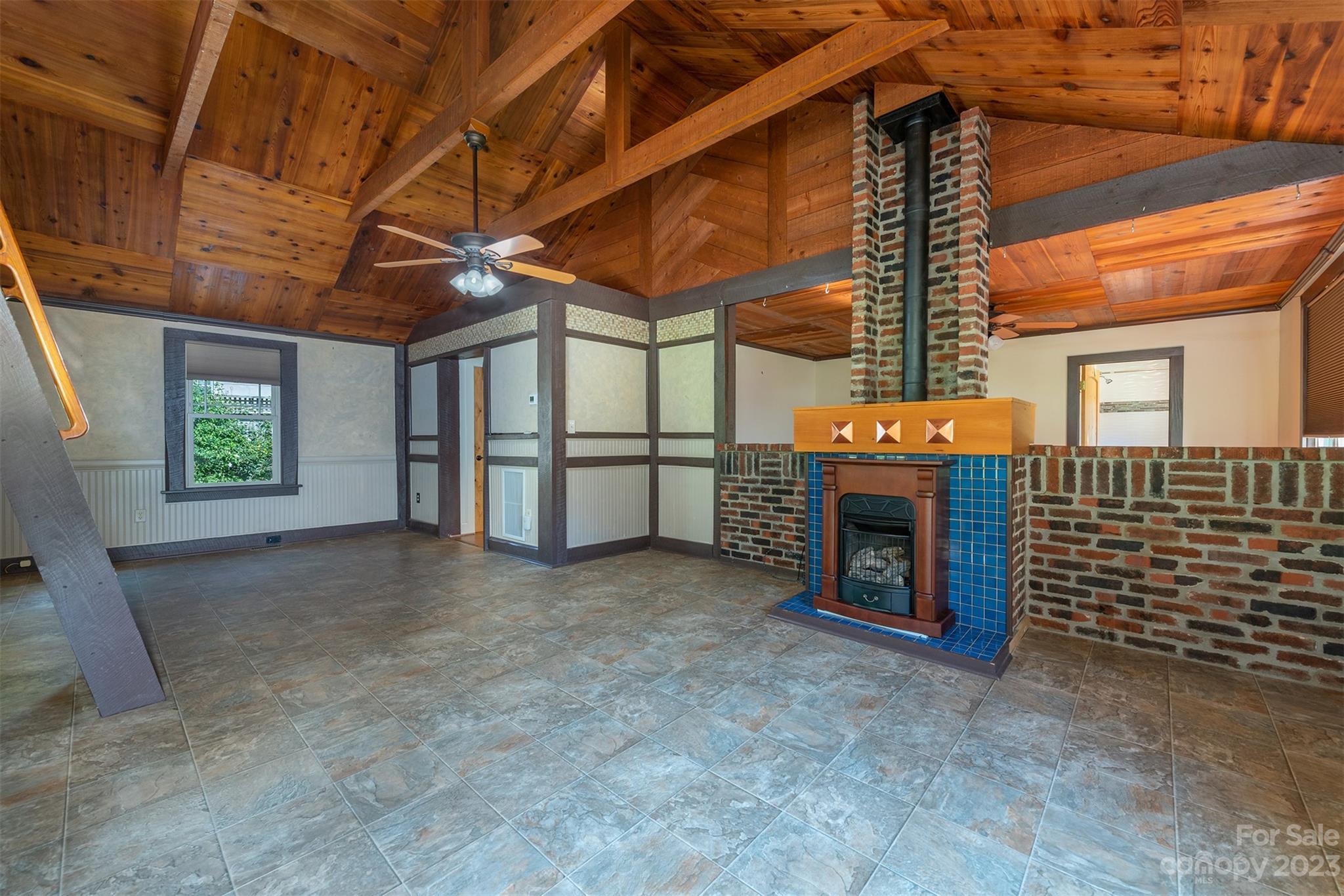 154 Spring Street Old Fort NC 28762