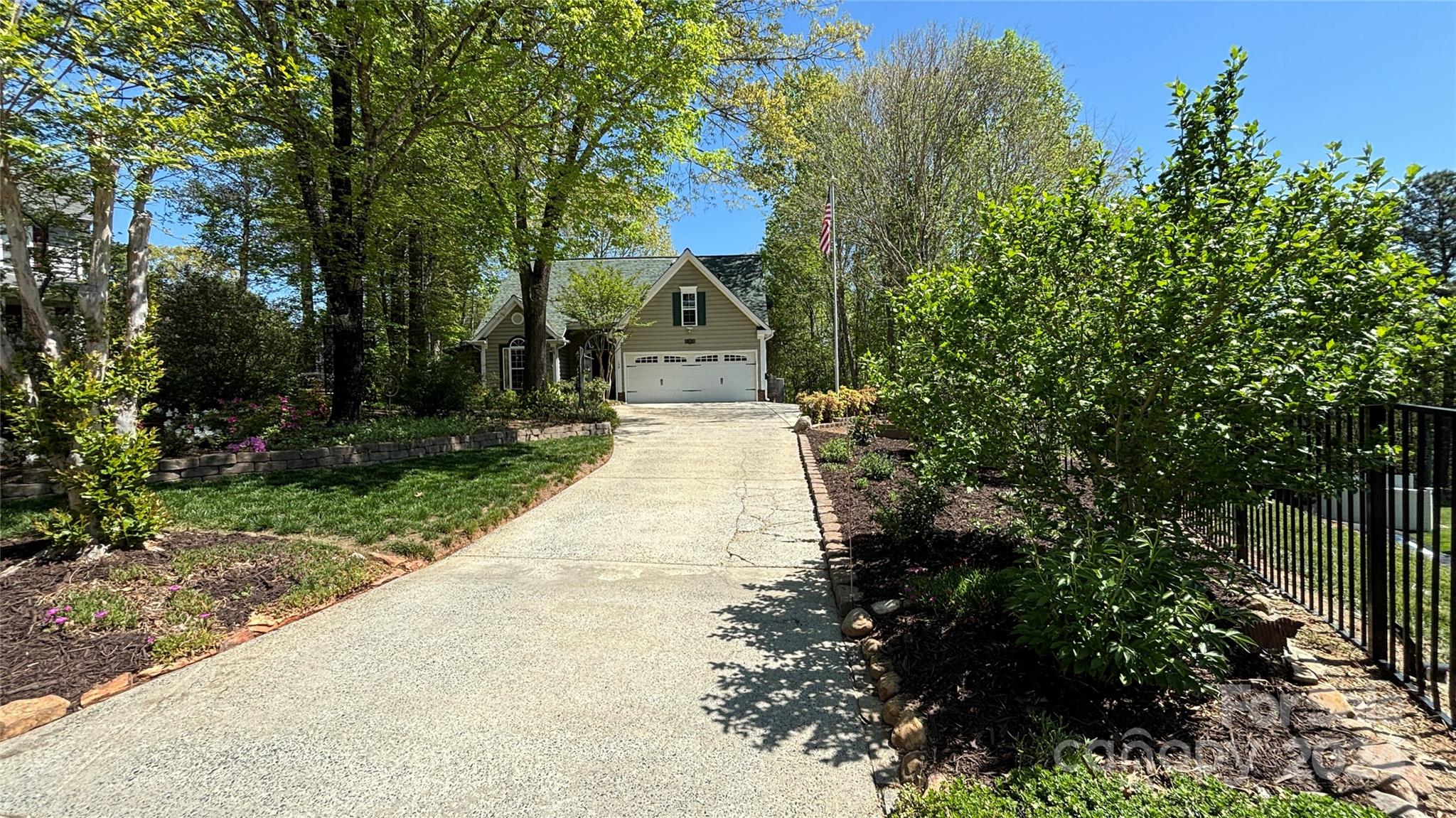 130 Fox Crossing Court Denver NC 28037