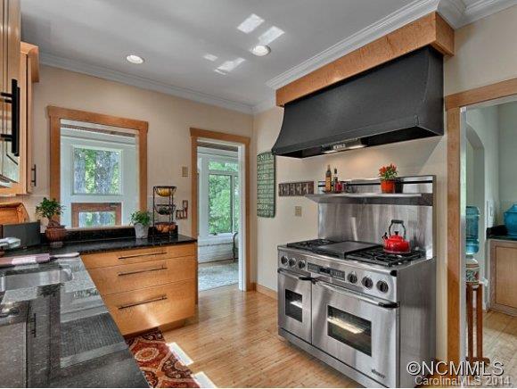 111 Cambridge Road Asheville NC 28804
