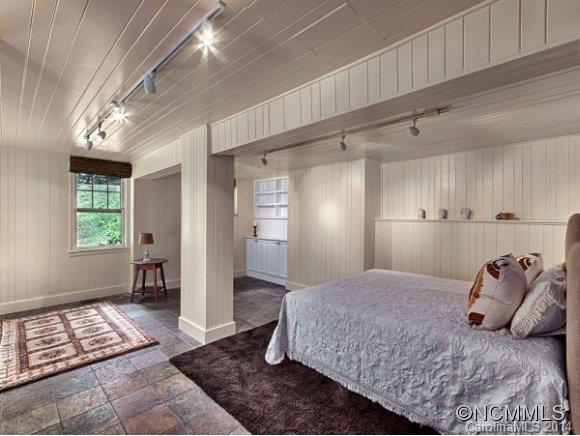 111 Cambridge Road Asheville NC 28804