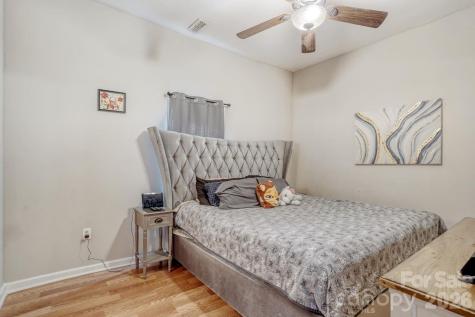 409 W Norment Avenue Gastonia NC 28052