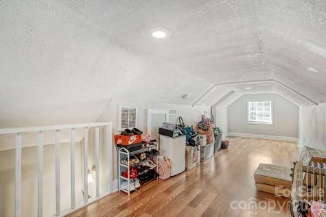 409 W Norment Avenue Gastonia NC 28052