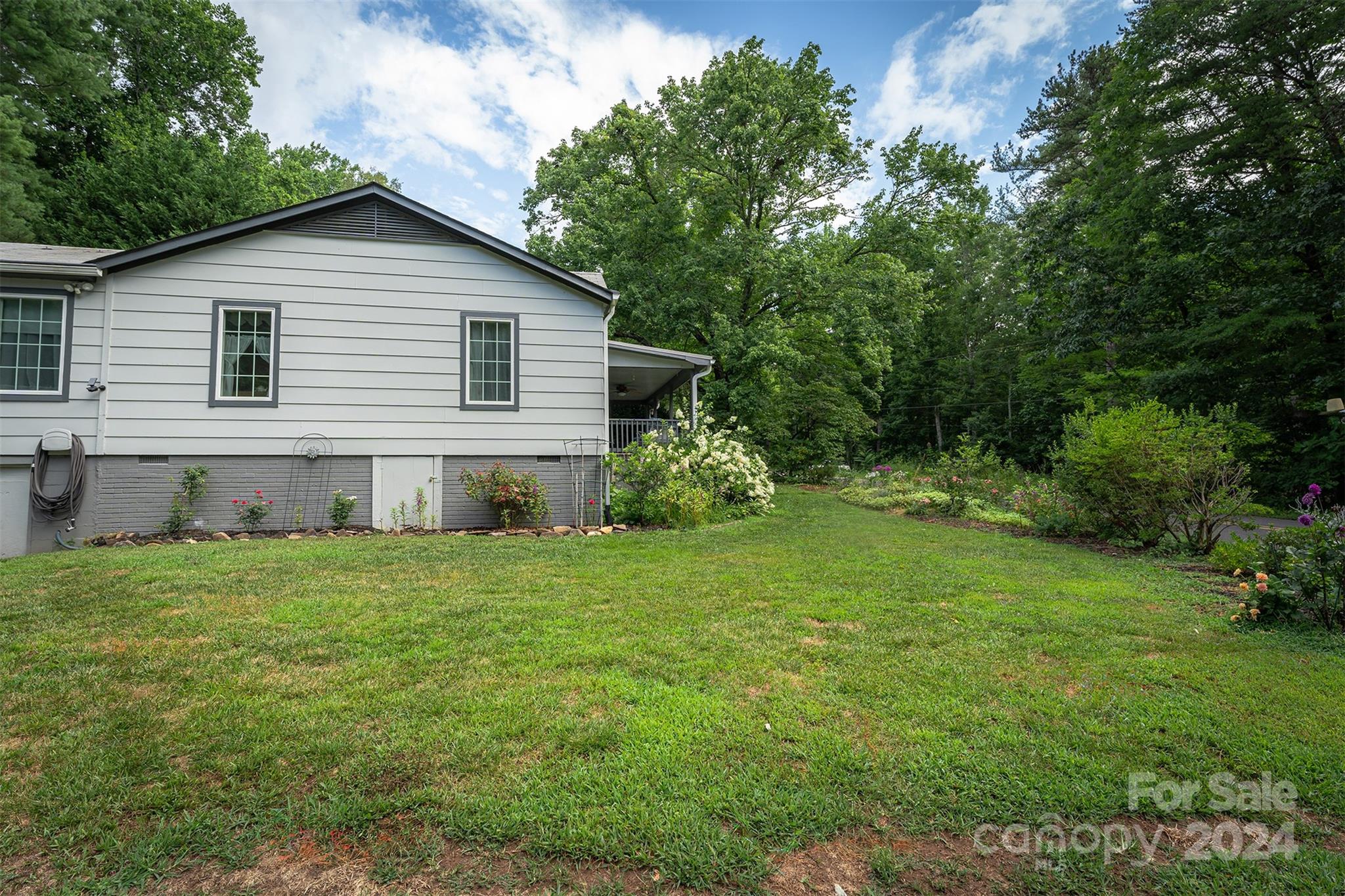 203 Woodland Drive Swannanoa NC 28778