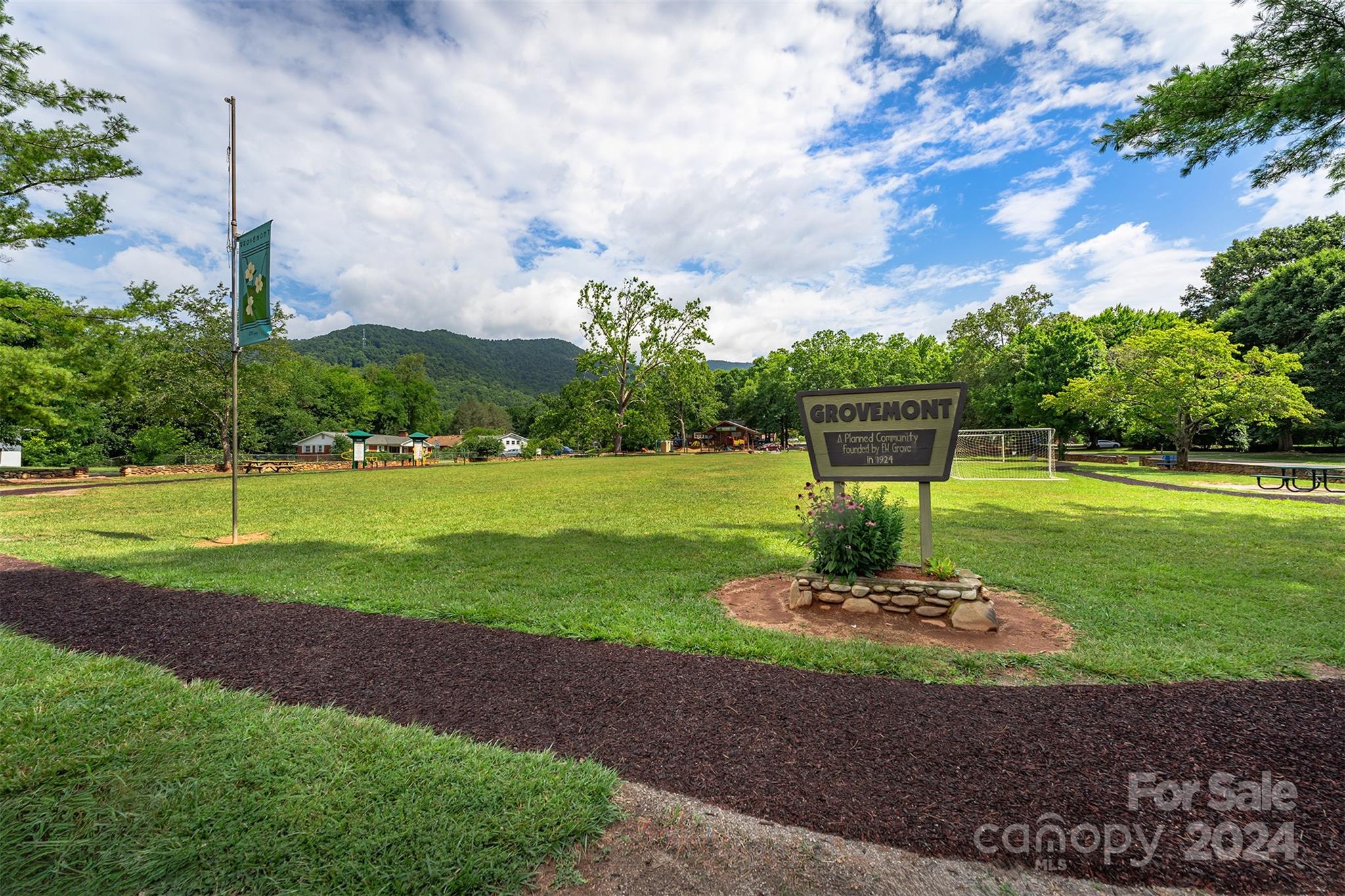 203 Woodland Drive Swannanoa NC 28778