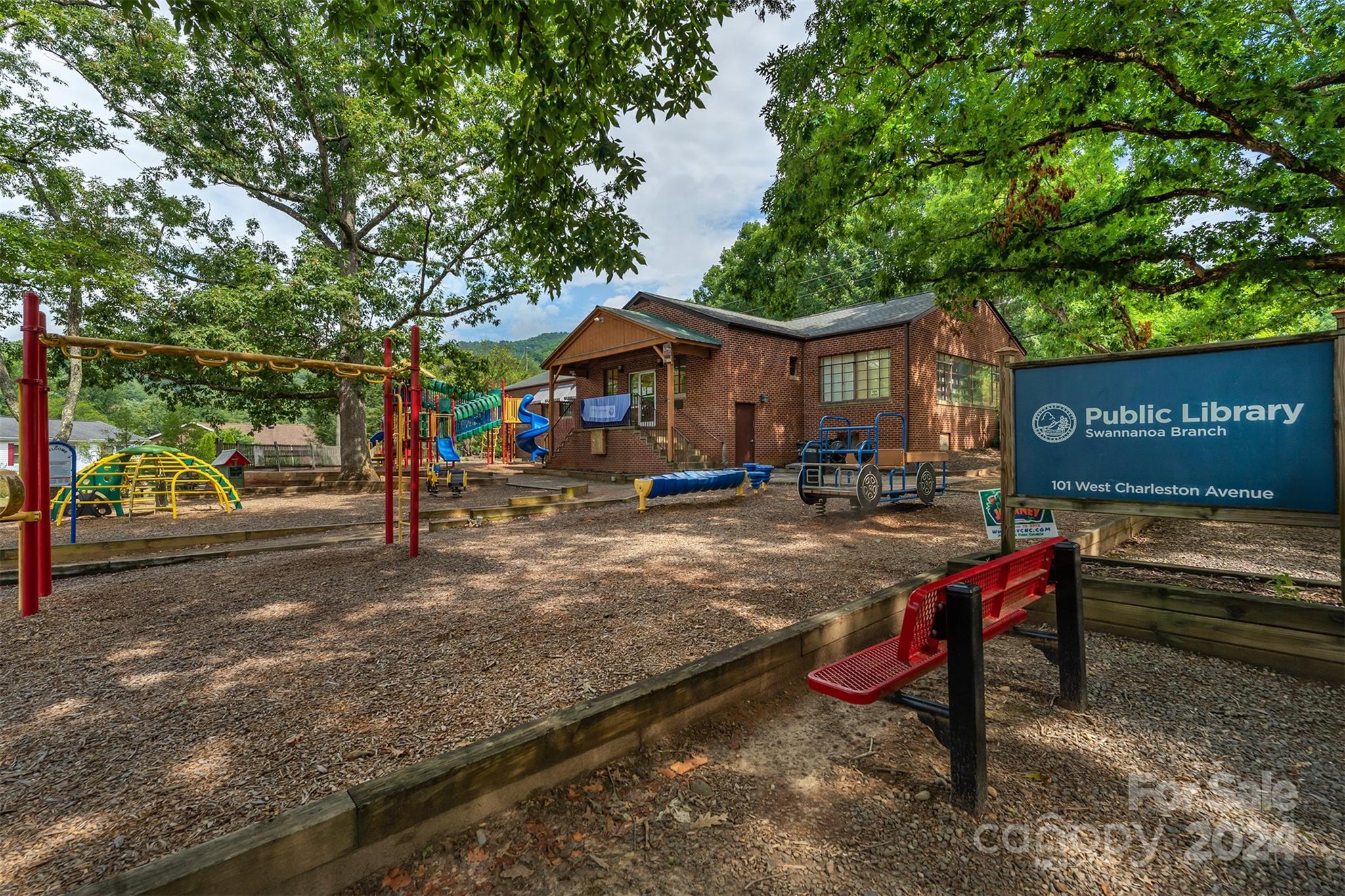 203 Woodland Drive Swannanoa NC 28778