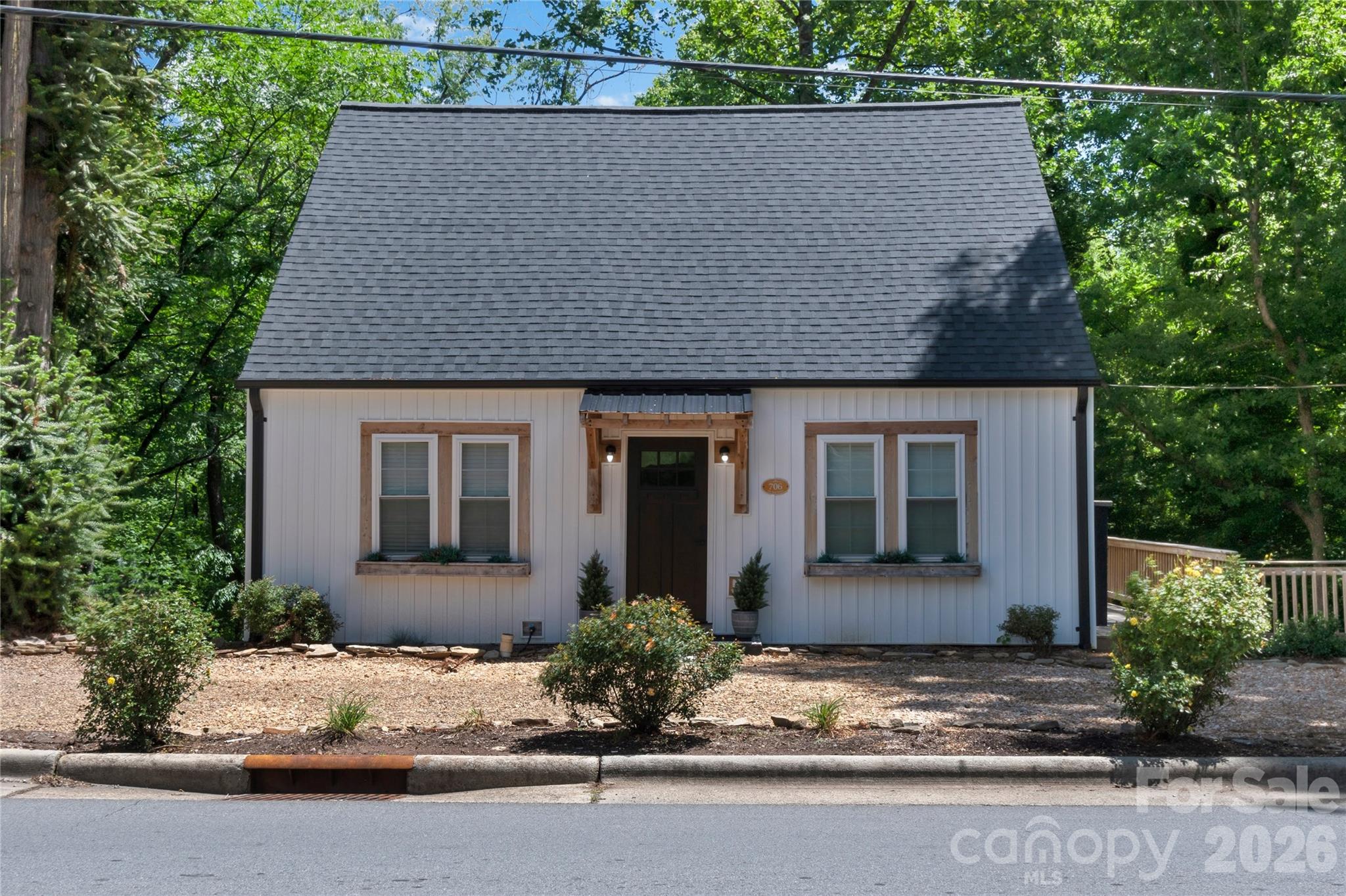 Elkin NC, 706 Elk Spur Street