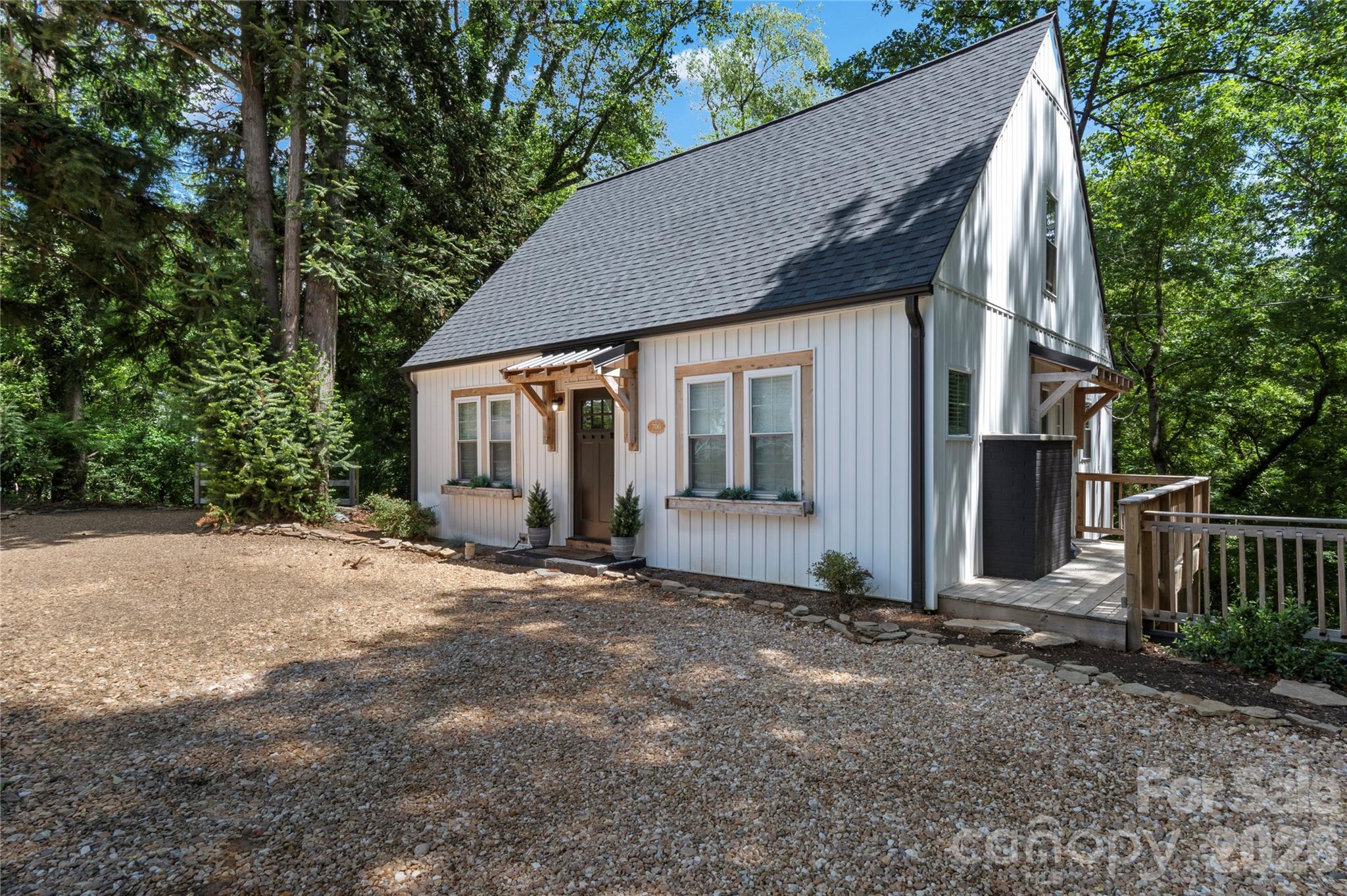 706 Elk Spur Street Elkin NC 28621
