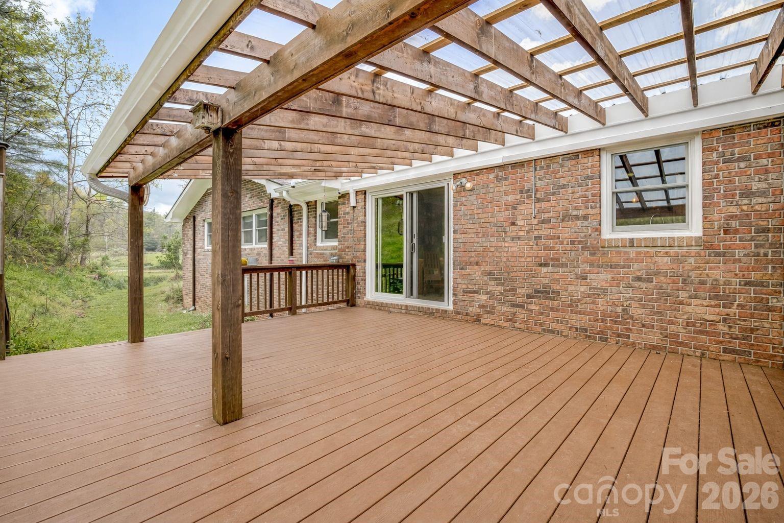 6334 Jacks Creek Road Burnsville NC 28714