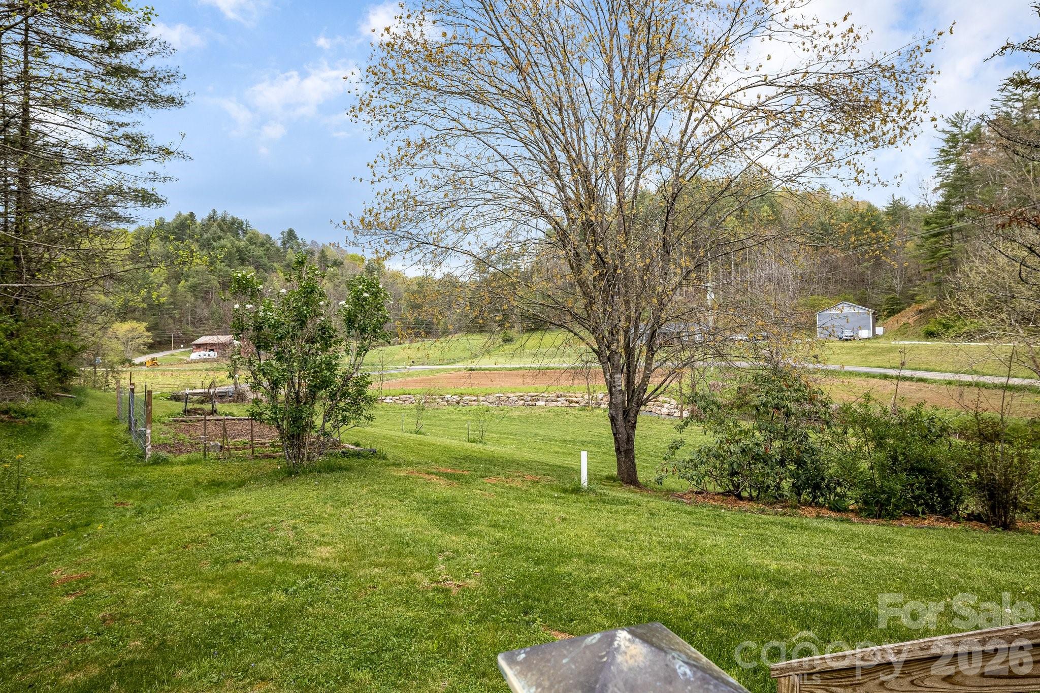 6334 Jacks Creek Road Burnsville NC 28714
