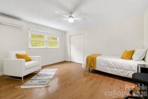 6334 Jacks Creek Road Burnsville NC 28714