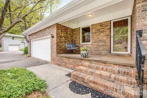 6334 Jacks Creek Road Burnsville NC 28714