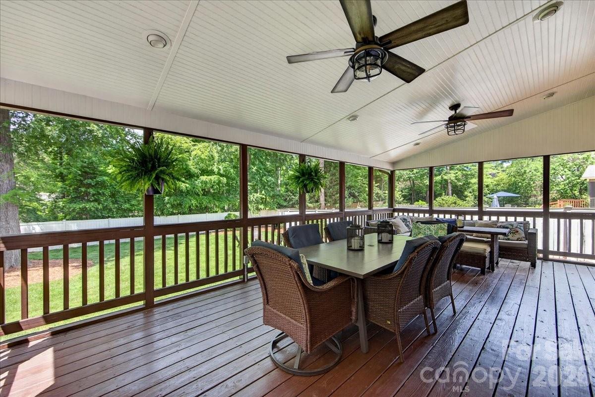 10216 Hollybrook Drive Charlotte NC 28277