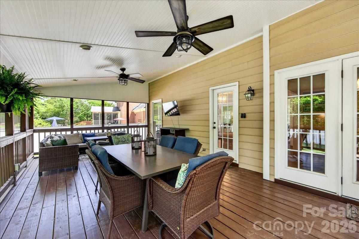 10216 Hollybrook Drive Charlotte NC 28277