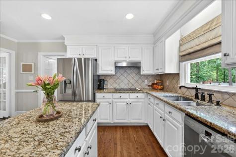 10216 Hollybrook Drive Charlotte NC 28277