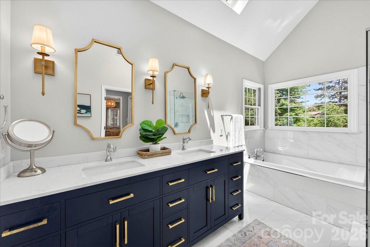 10216 Hollybrook Drive Charlotte NC 28277