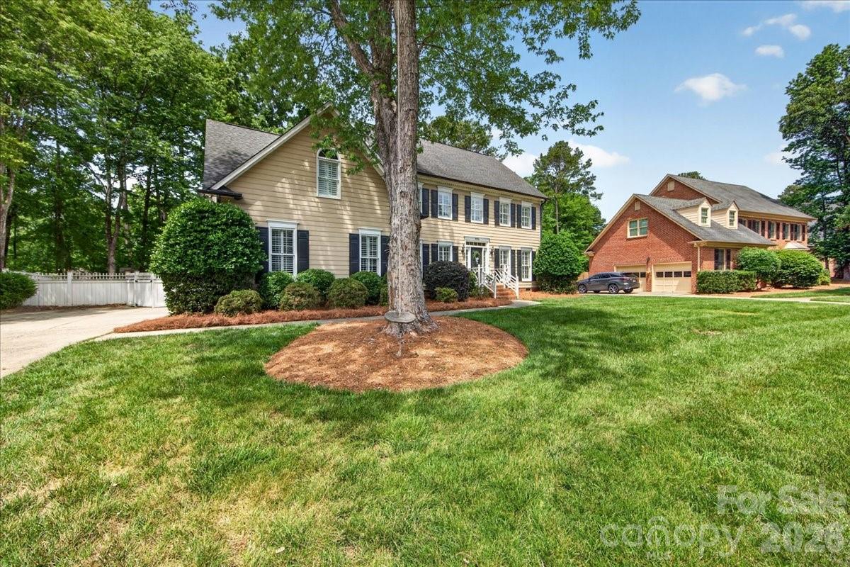 10216 Hollybrook Drive Charlotte NC 28277