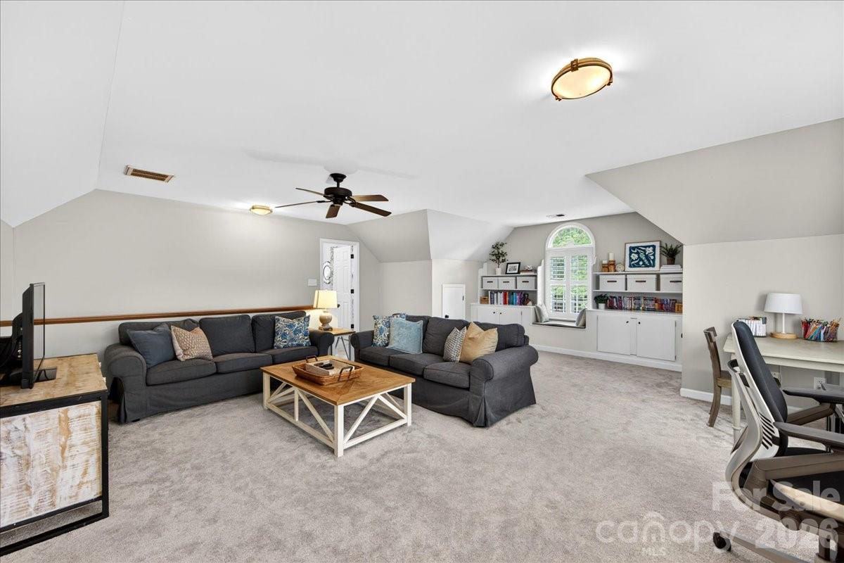 10216 Hollybrook Drive Charlotte NC 28277