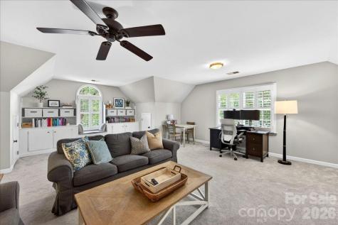 10216 Hollybrook Drive Charlotte NC 28277