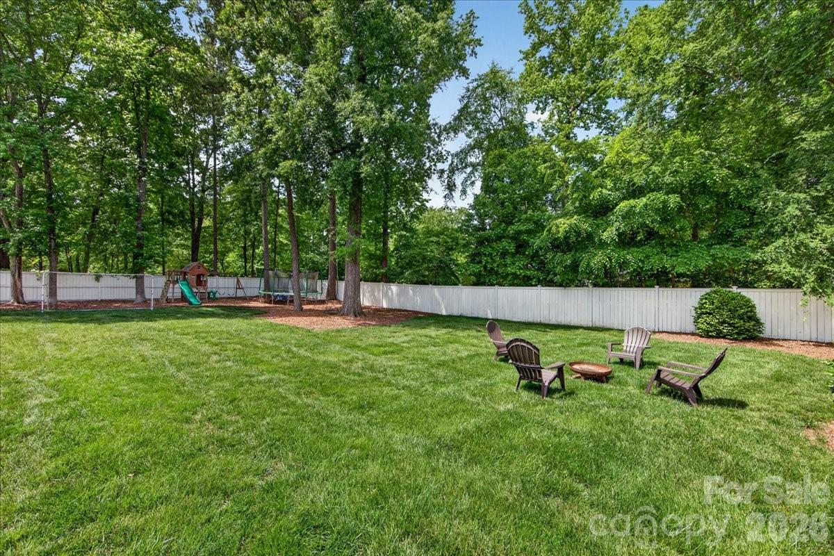 10216 Hollybrook Drive Charlotte NC 28277