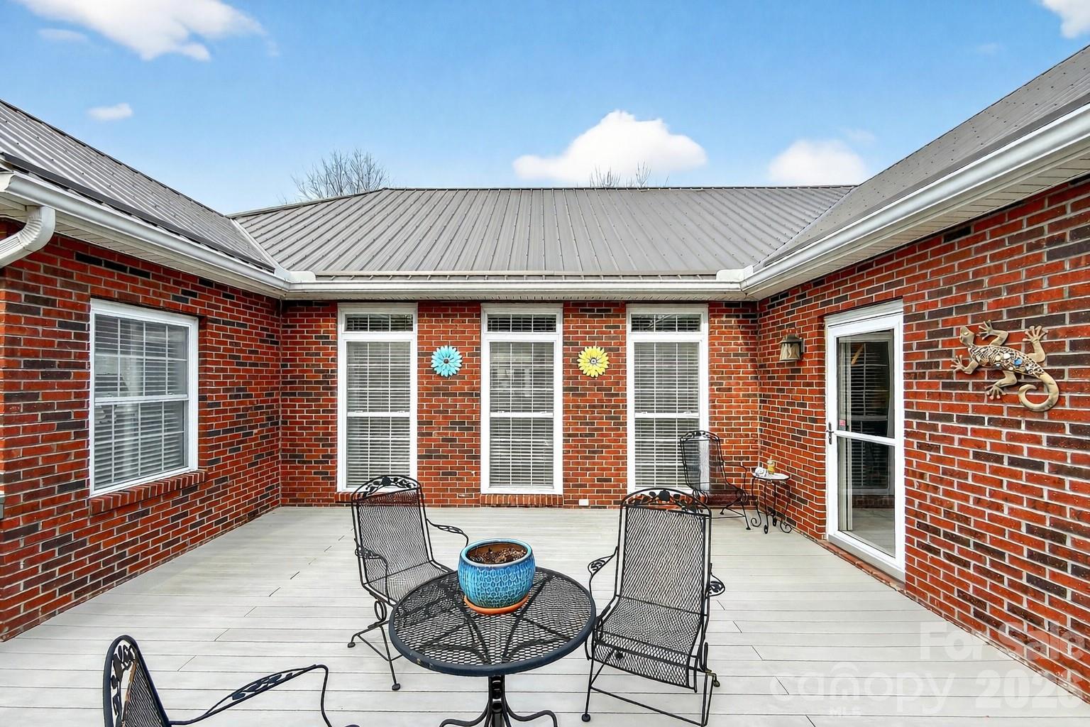3275 Hanging Rock Road Spruce Pine NC 28777