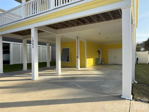 1965 24th Avenue N North Myrtle Beach SC 29582