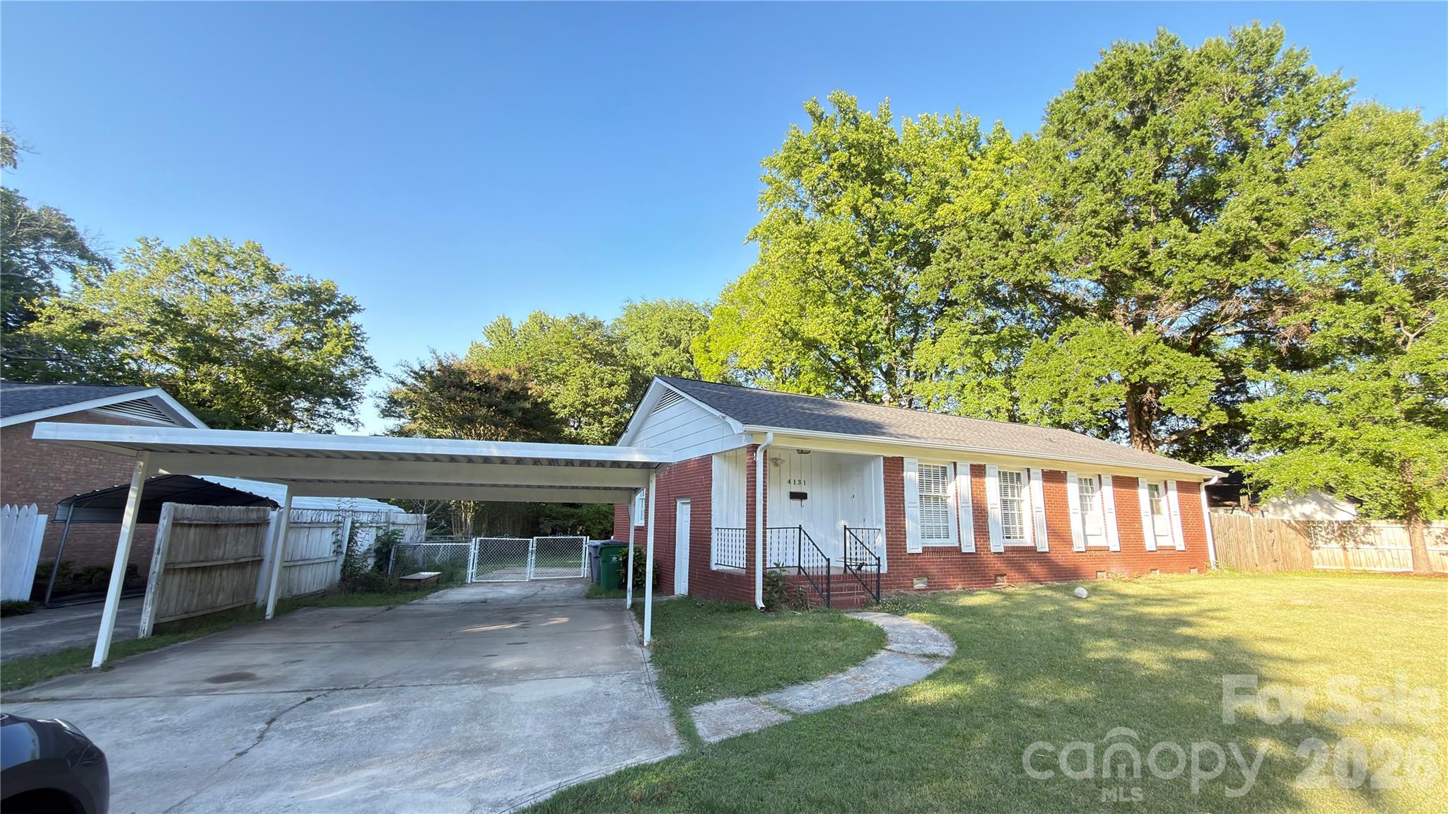 4131 Woodgreen Terrace Charlotte NC 28205