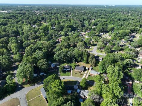 4131 Woodgreen Terrace Charlotte NC 28205