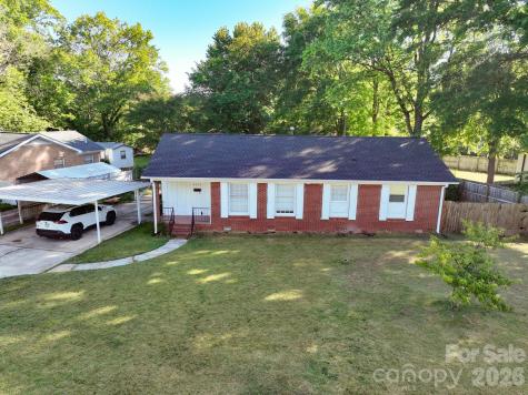 4131 Woodgreen Terrace Charlotte NC 28205