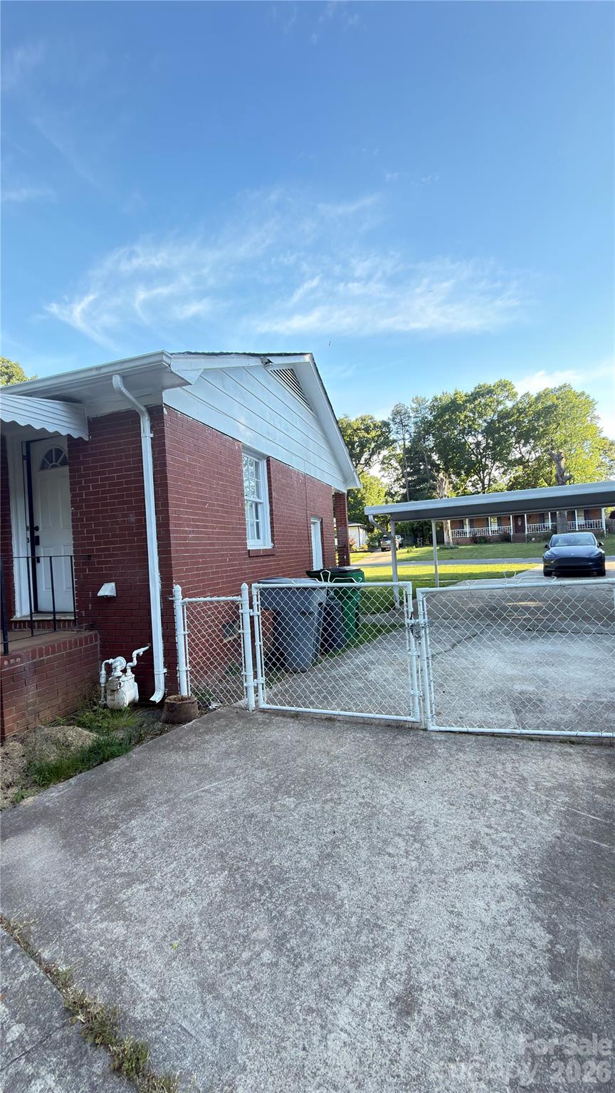 4131 Woodgreen Terrace Charlotte NC 28205