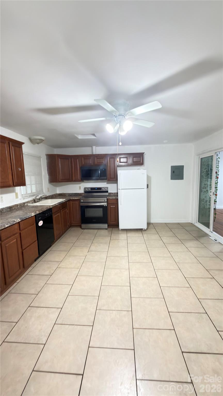4131 Woodgreen Terrace Charlotte NC 28205