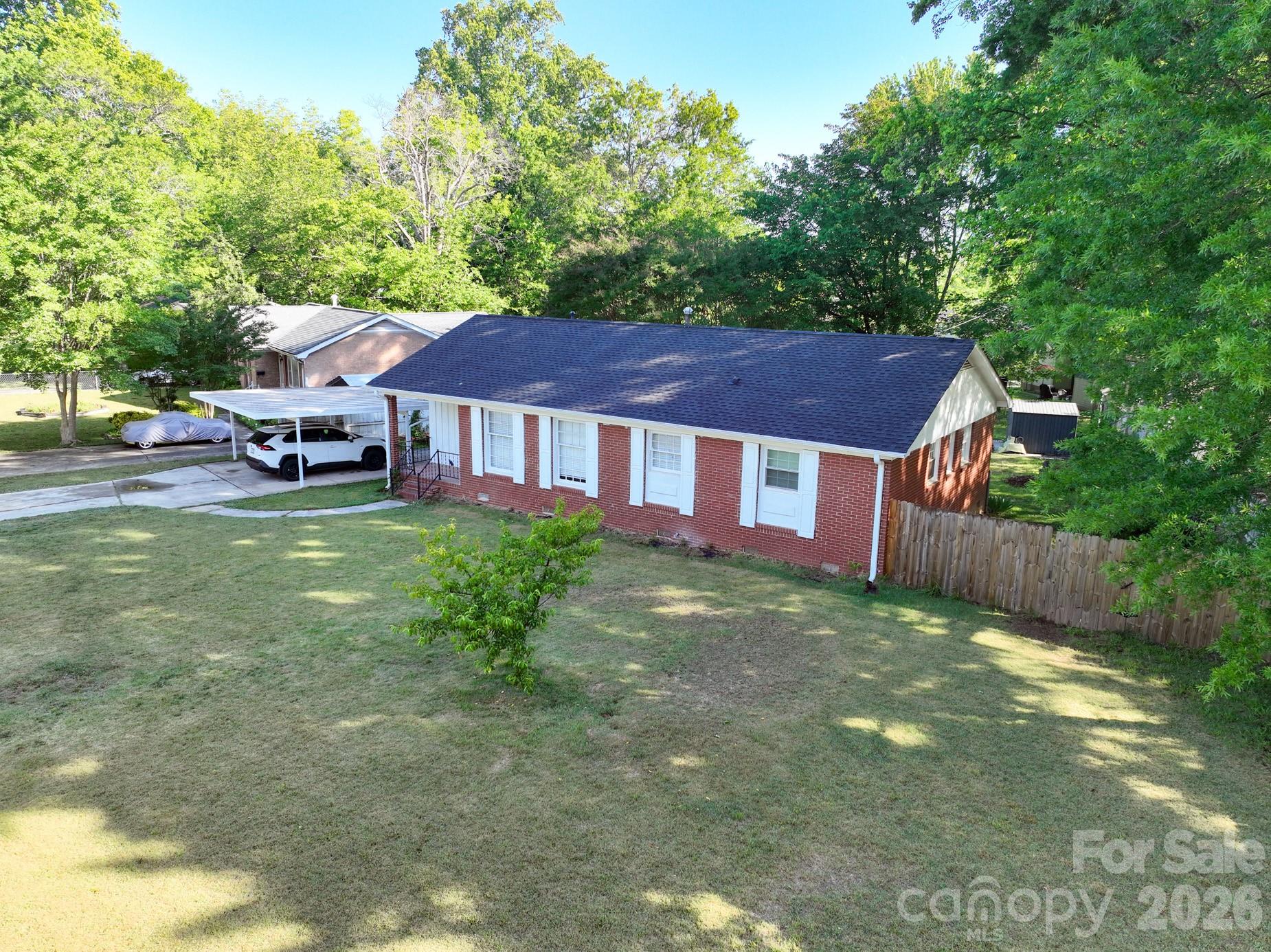 4131 Woodgreen Terrace Charlotte NC 28205