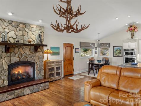 220 Dulcimer Lane Waynesville NC 28786