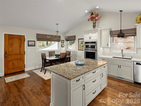 220 Dulcimer Lane Waynesville NC 28786
