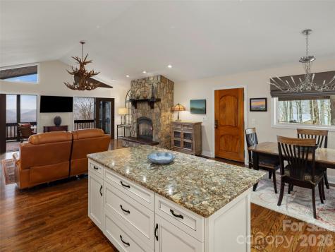 220 Dulcimer Lane Waynesville NC 28786