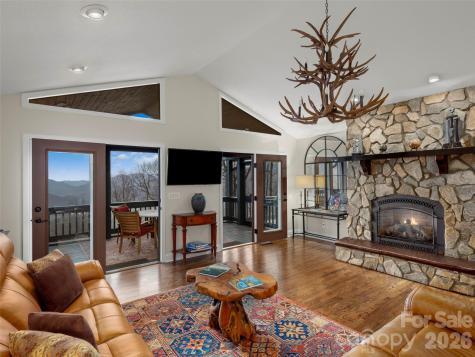 220 Dulcimer Lane Waynesville NC 28786