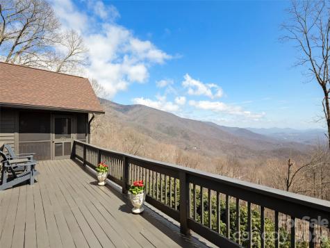 220 Dulcimer Lane Waynesville NC 28786