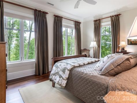 29 Elk Ridge Drive Asheville NC 28804