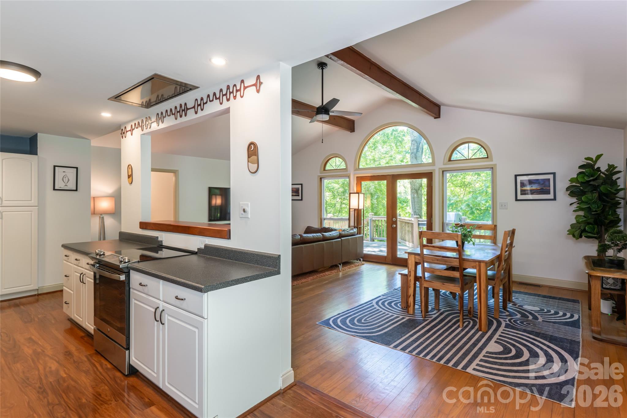 26 Utopia Road Asheville NC 28805
