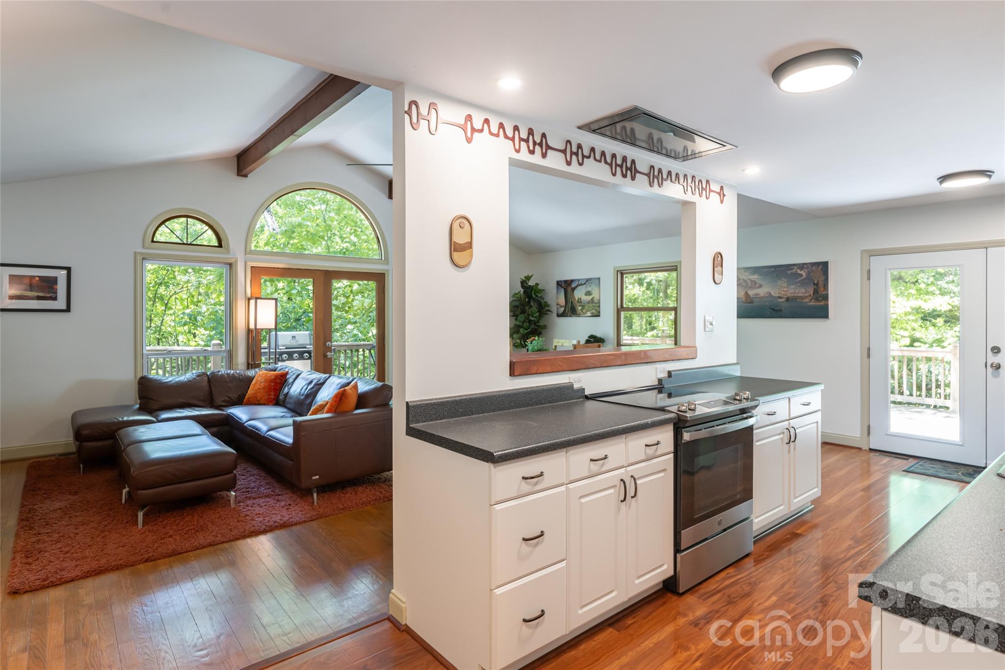 26 Utopia Road Asheville NC 28805